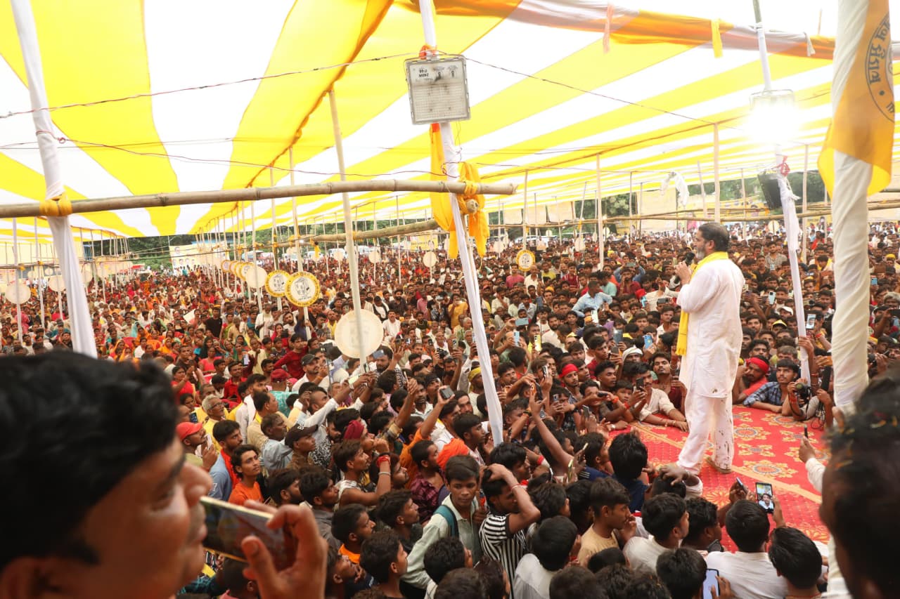 प्रशांत किशोर का बड़ा वादा, छठ के बाद बिहार के युवाओं को 12 हजार रुपये तक का रोजगार, दिसंबर से बुजुर्गों को मिलेगी ₹2000 पेंशन