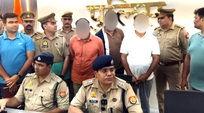 Ghaziabad : NIA-CBI अफसर बनकर 15 करोड़ मांगने वाले गिरोह का खुलासा, 3 आरोपी गिरफ्तार 1 Ghaziabad News NIA CBI