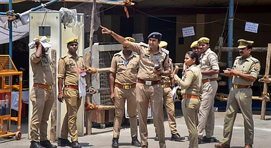 गाजियाबाद : मेडिकल के दौरान अस्पताल से गायब हुई किशोरी 1 up police