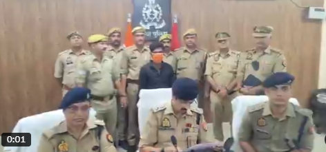 इटावा में पिता की हत्या के मामले में पुलिस जांच के दौरान