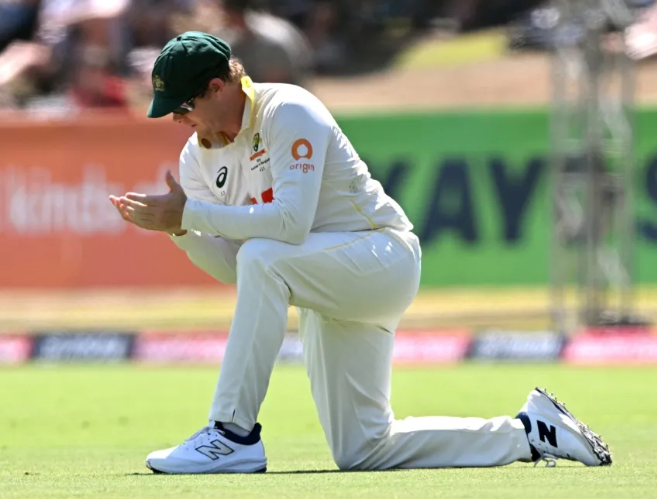 Steve Smith Injury: गर्दन की चोट से बाहर हुए स्टीव स्मिथ, न्यूजीलैंड सीरीज से पहले वापसी की उम्मीद 35 Steve Smith Injury: गर्दन की चोट से बाहर हुए स्टीव स्मिथ, न्यूजीलैंड सीरीज से पहले वापसी की उम्मीद