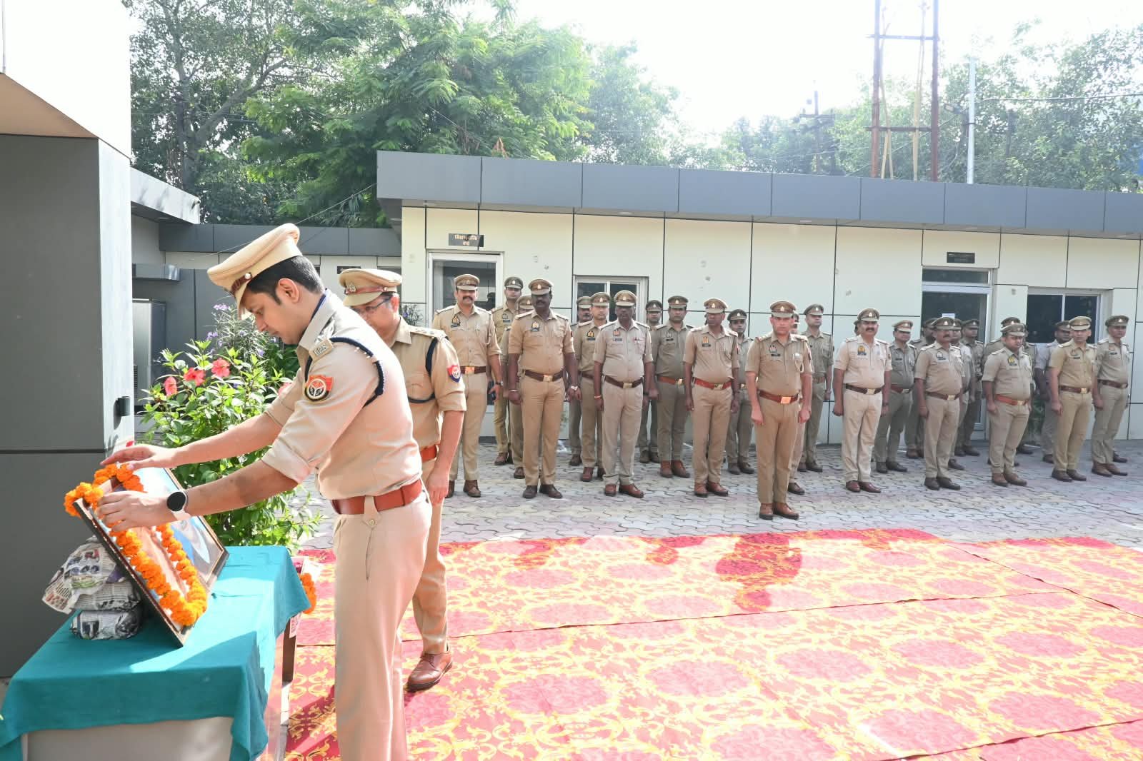 गाजियाबाद में गांधी जयंती और शास्त्री जयंती पर महापुरुषों को किया नमन 1 WhatsApp Image 2026 10 02 at 10.52.20 AM